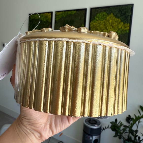 Gold Bow Trinket Box BNWT - Picture 3 of 3